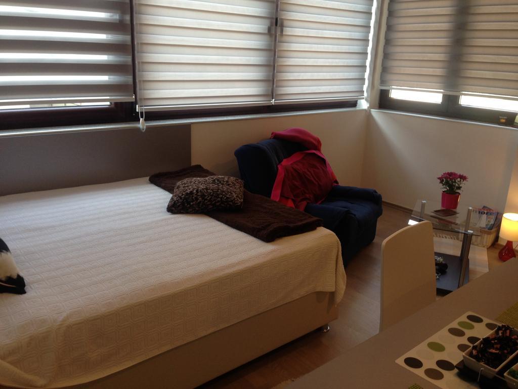 Dea'S Studio Apartment SJJ Room photo